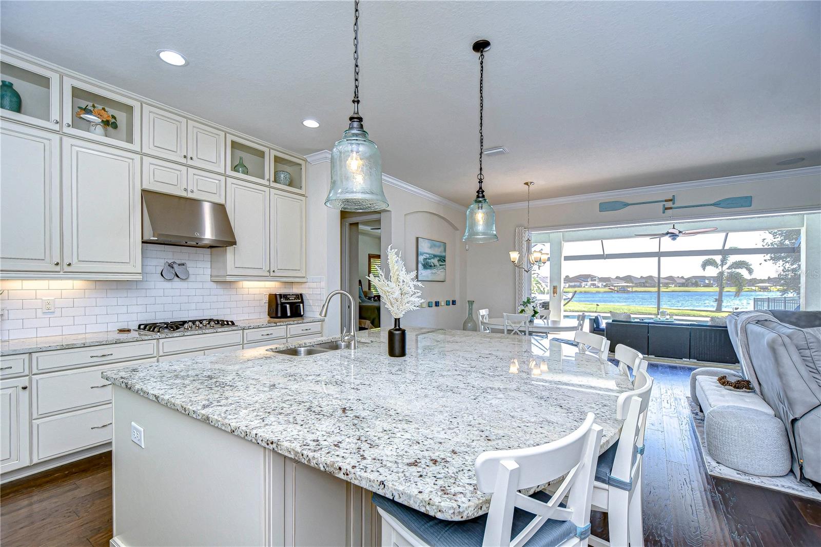 Kitchen has grandiose views of the water!