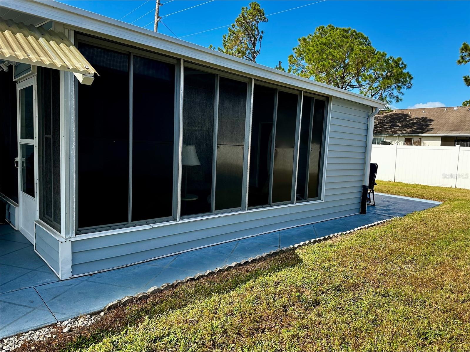 Side Screen Porch