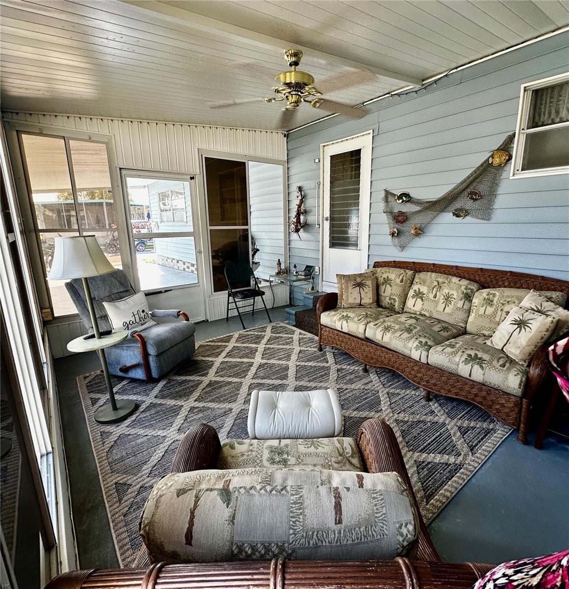 Light and airy Screened porch