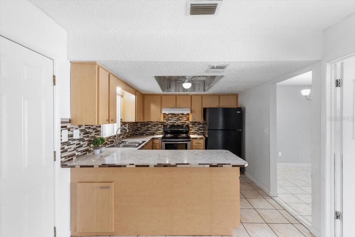 Dining Area /Kitchen Combo