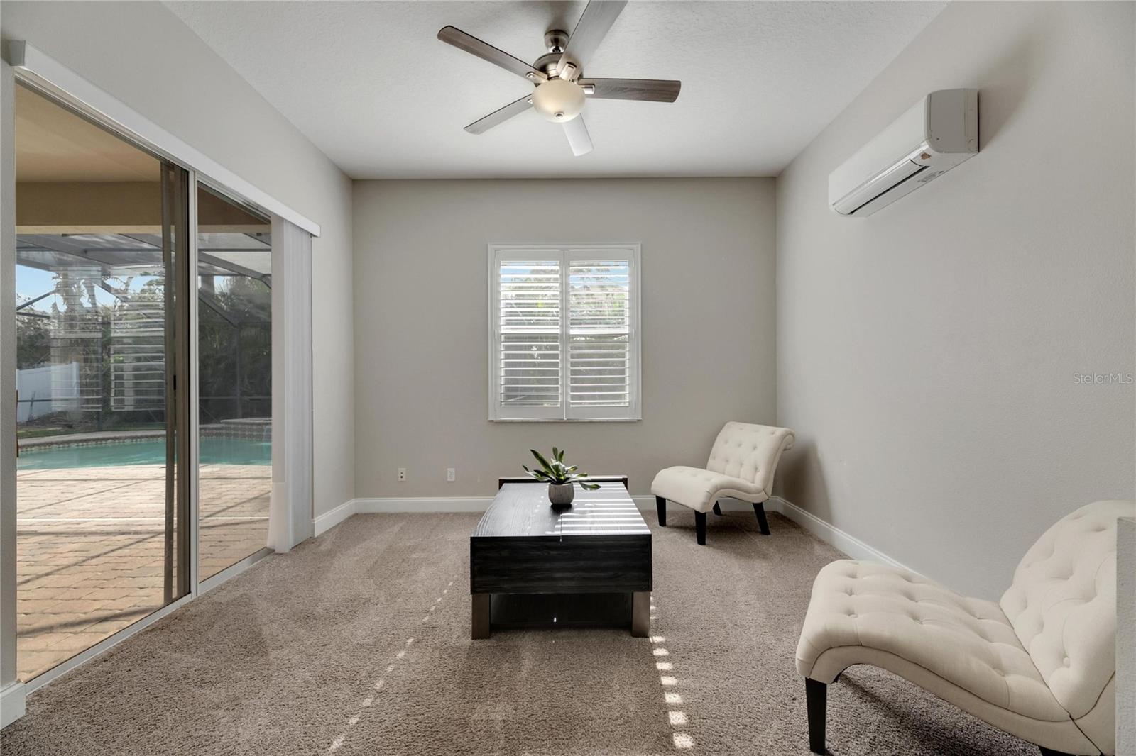 Beautiful Sitting Room overlooking the Pool area