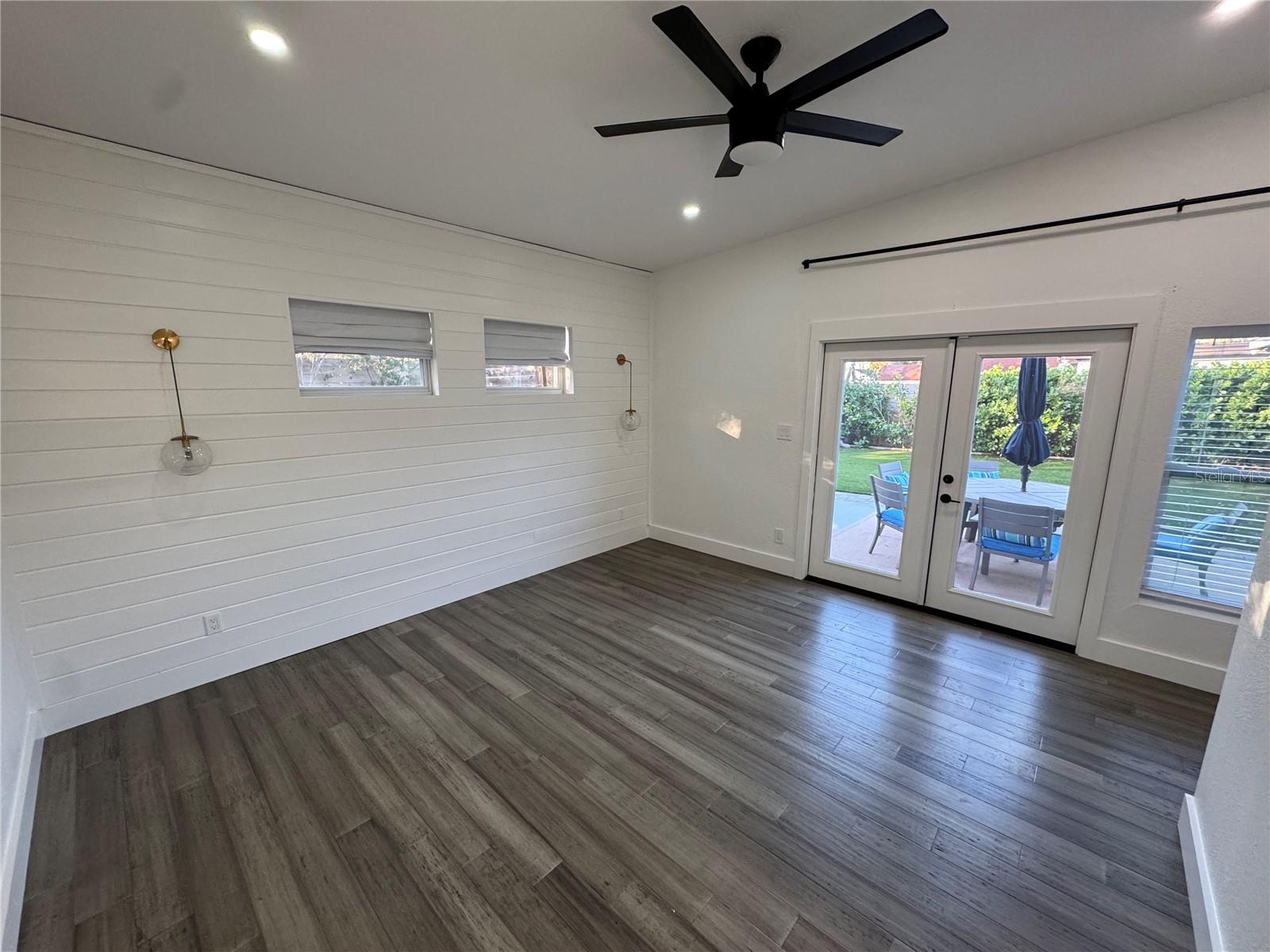 Retreat to the stunning master bedroom with soaring 12-15’ ceilings, elegant design, and ample natural light—perfect for creating your own tranquil sanctuary.