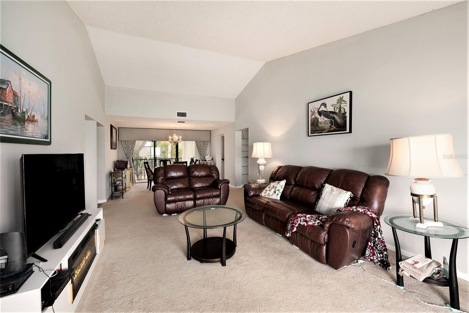 Great Room 7540 SUNSHINE SKYWAY LN S, #220, SAINT PETERSBURG, FL 33711