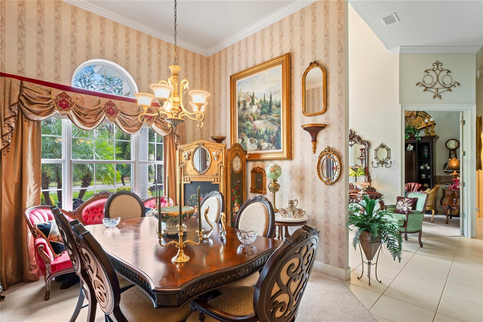 Formal Dinning room