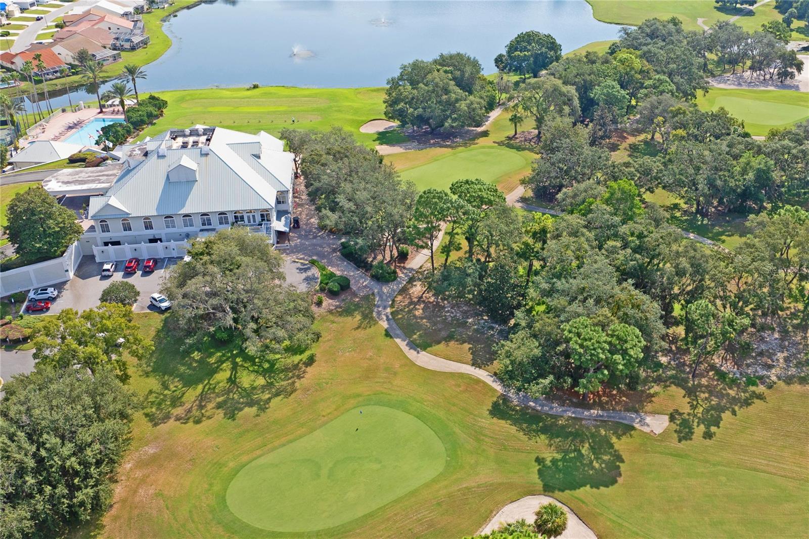 clubhouses 1st hole golf course