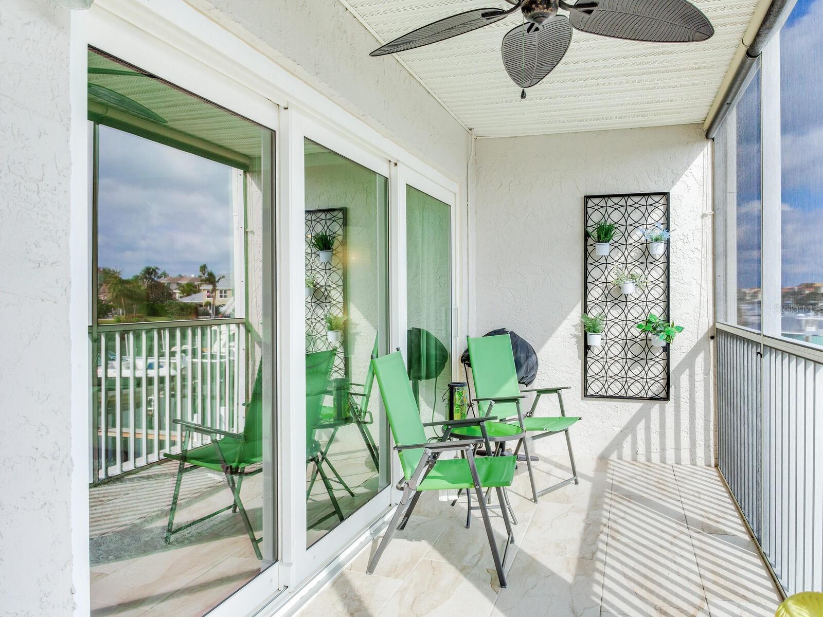 Screened in Porch