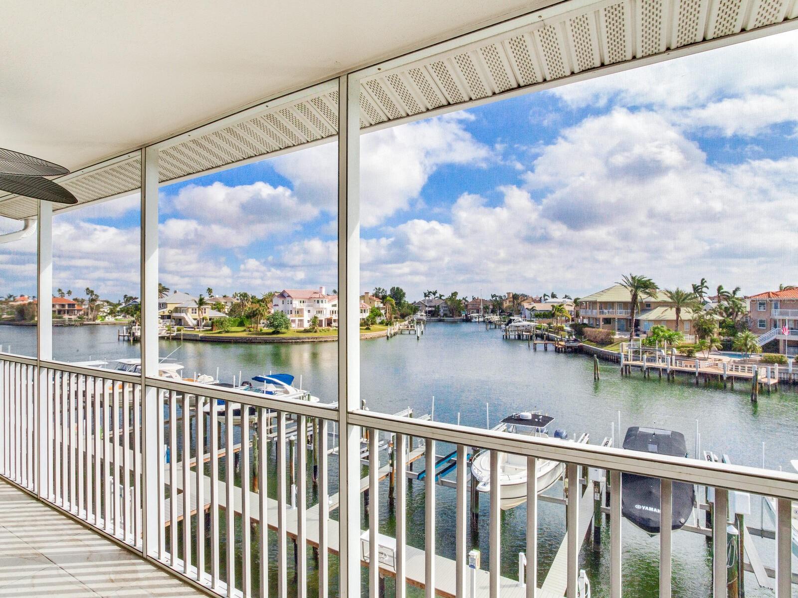 Screened in Porch