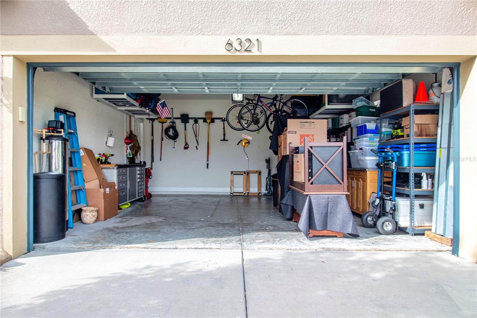 Large 2 car garage