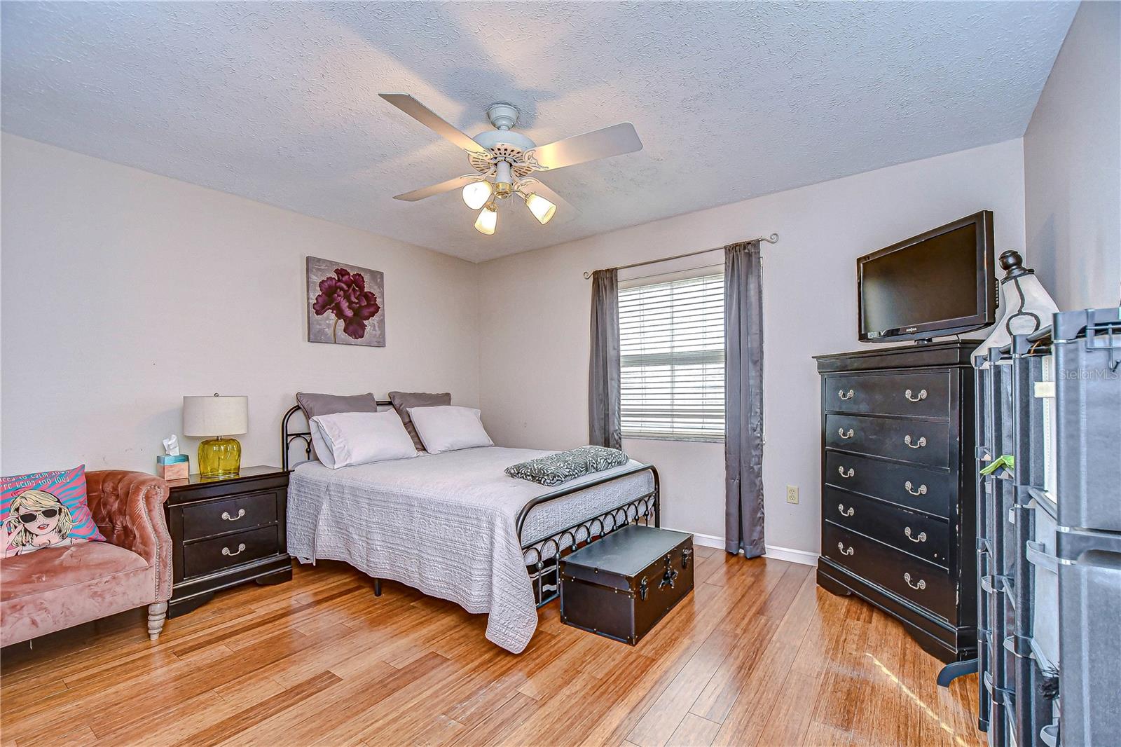 Second bedroom with plenty of natural light!