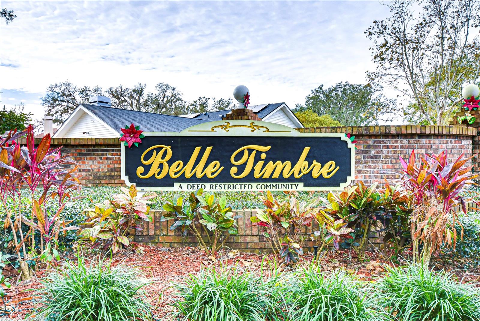 Located in the sought after Belle Timbre!