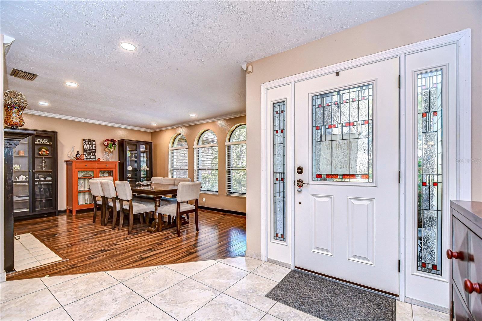 Light and airy foyer!