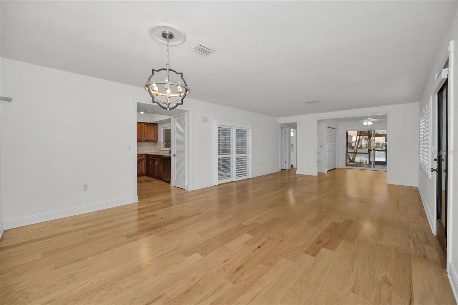 Dining Room/Living Room