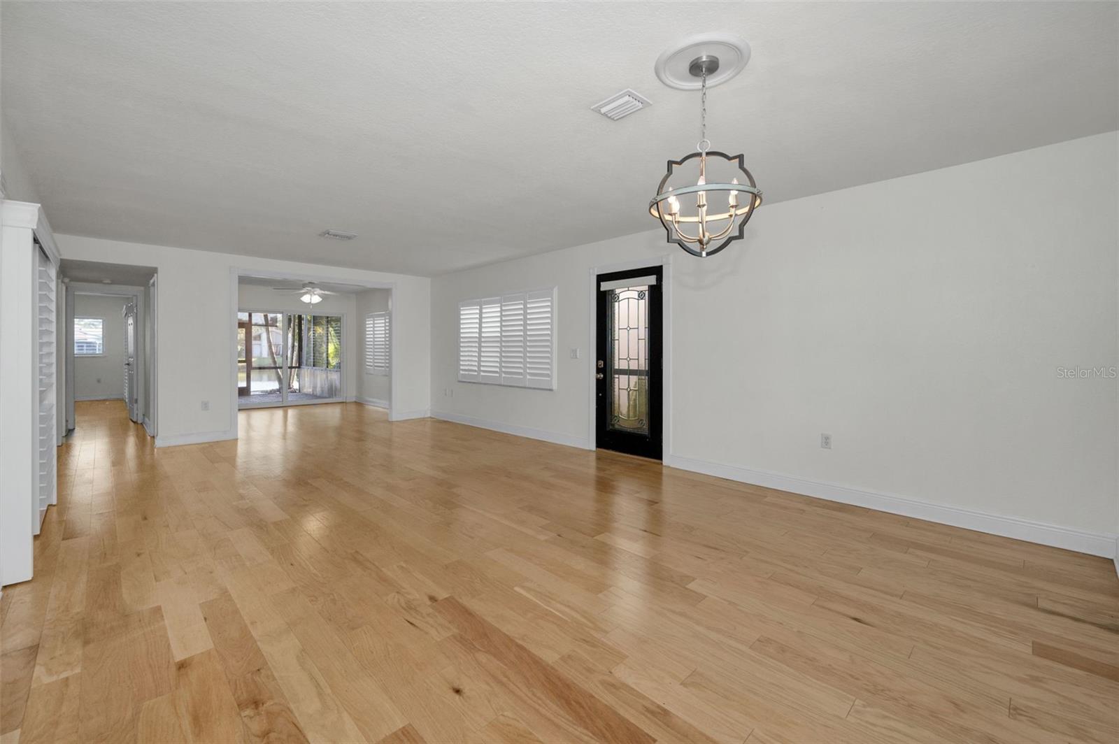 Dining Room/Living Room