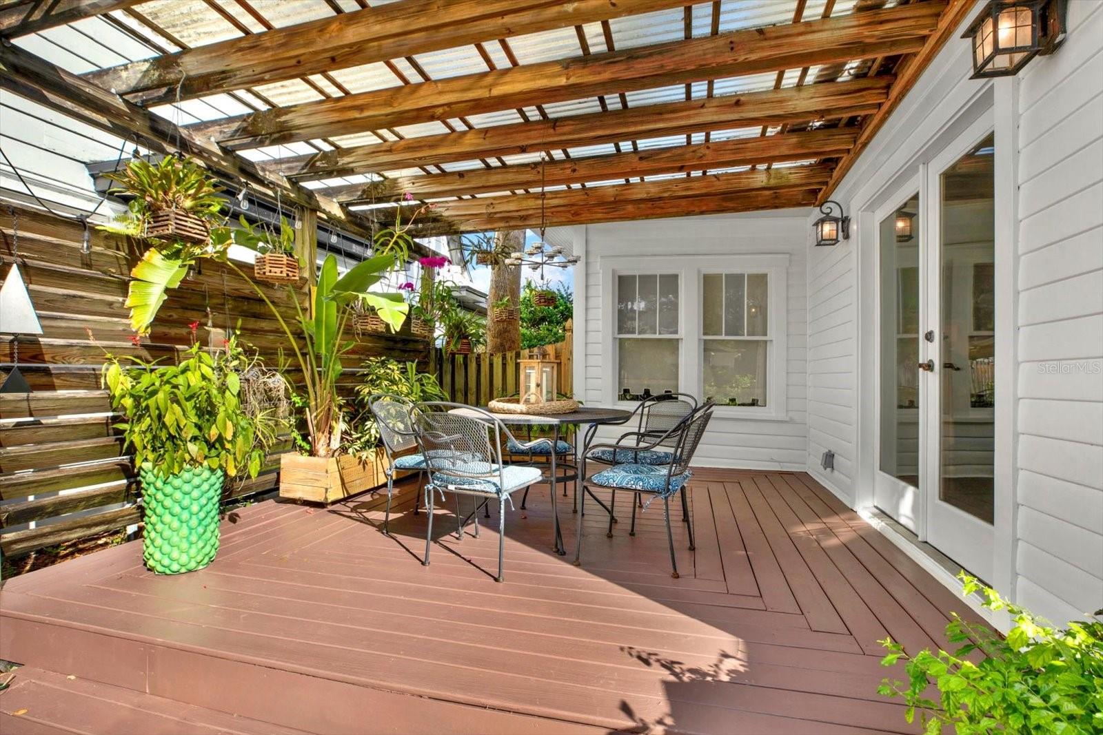 covered patio off of the dinning room