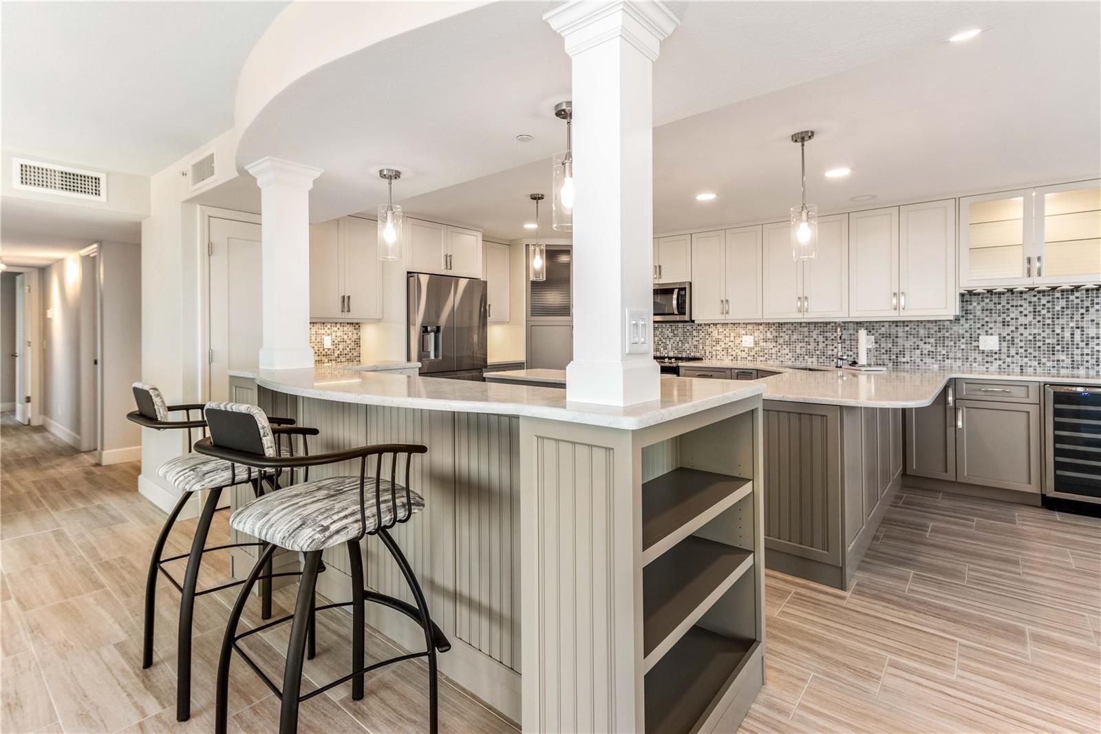 STUNNING KITCHEN