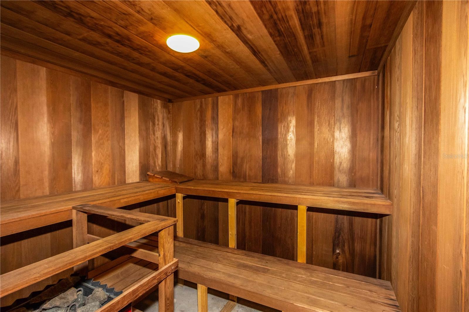 SAUNA IN CLUB ROOM