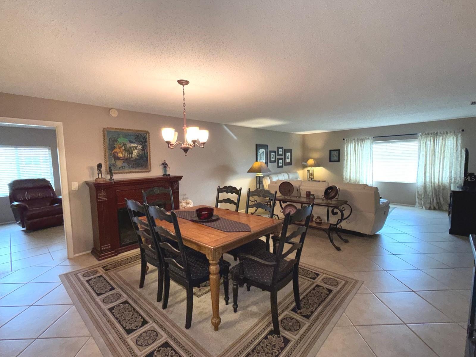 Dining Room - Open Floorplan