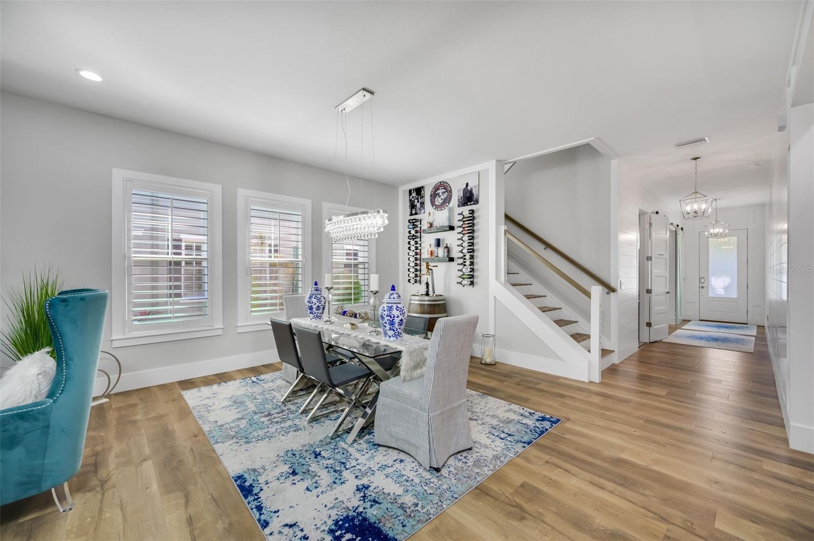 dining room shows cable rail system on stairs