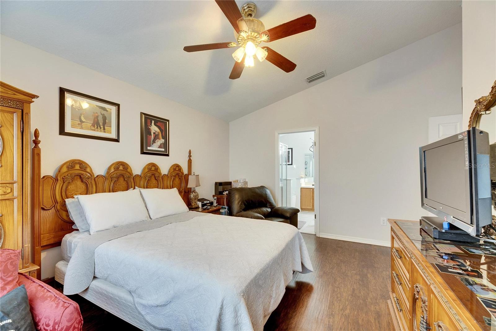 you will love all the space it has.