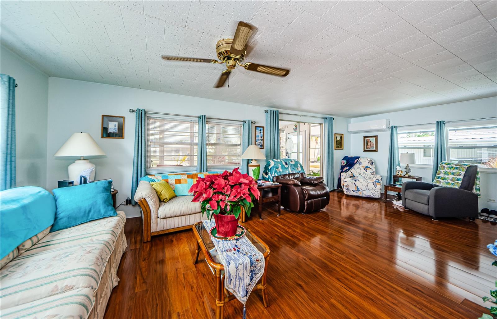 Living Area w/engineered wood flooring