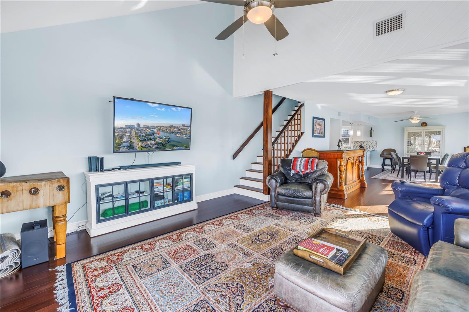 Living room as you walk in front door