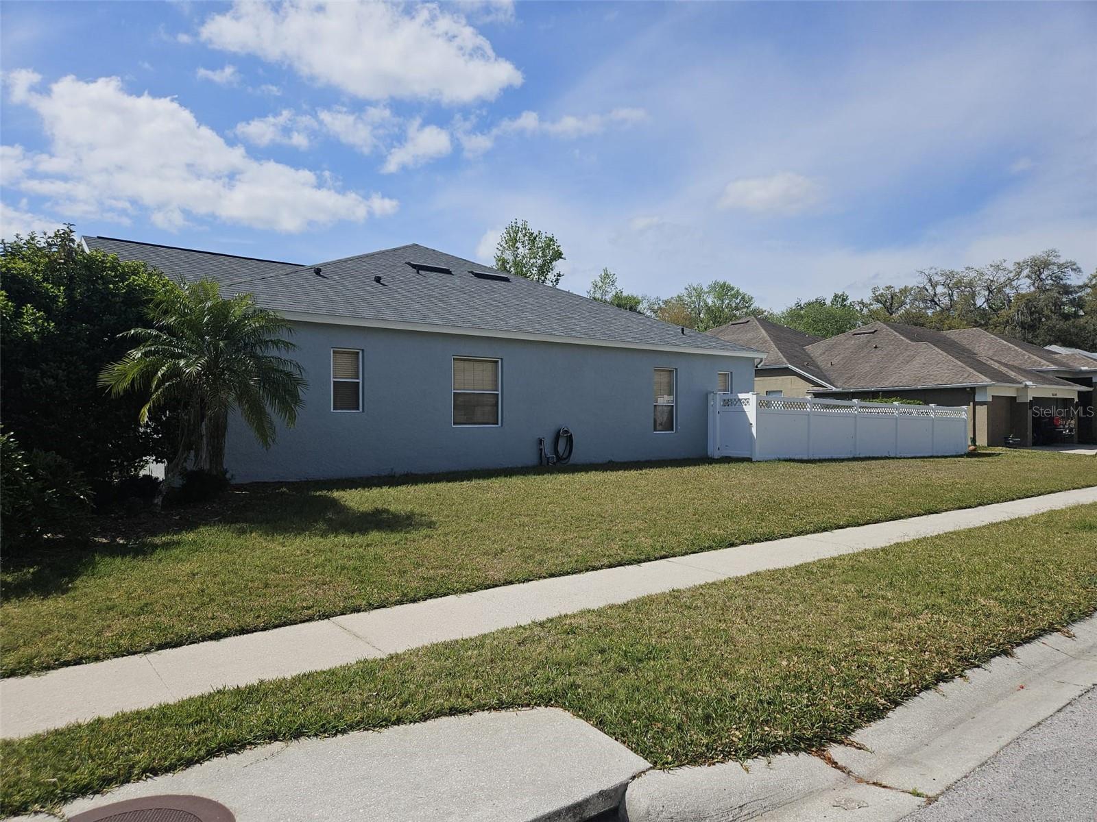 Wide angle view of the right side with the fence line.