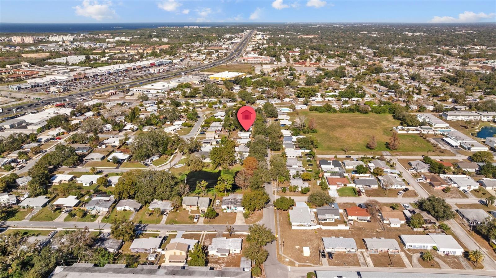 Aerial view of neighborhood & location