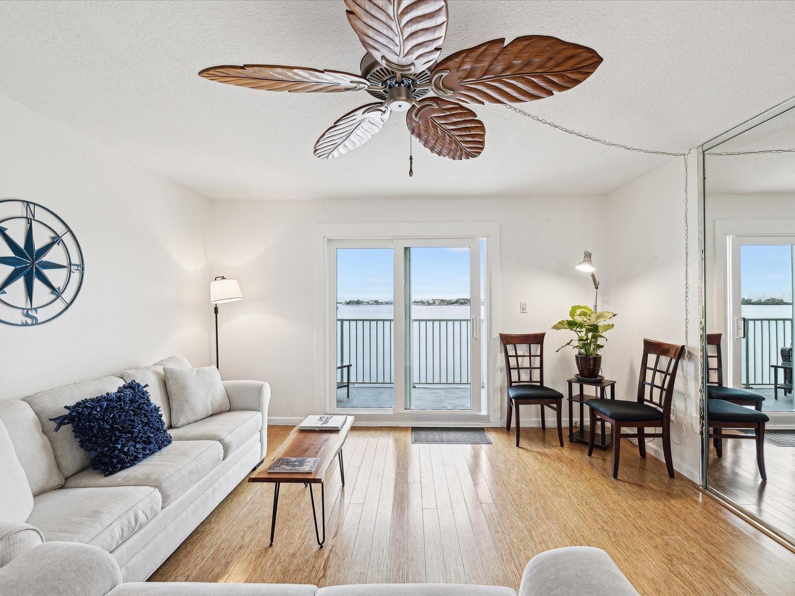 Fantastic Fully Furnished Condo on the Dunedin Causeway