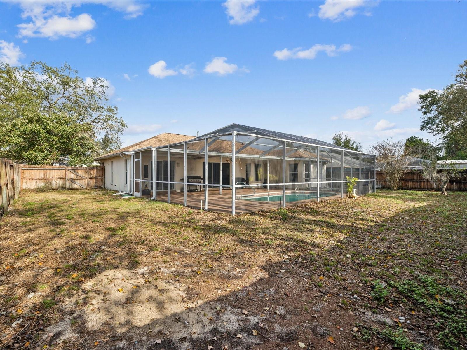 LARGE FENCED YARD