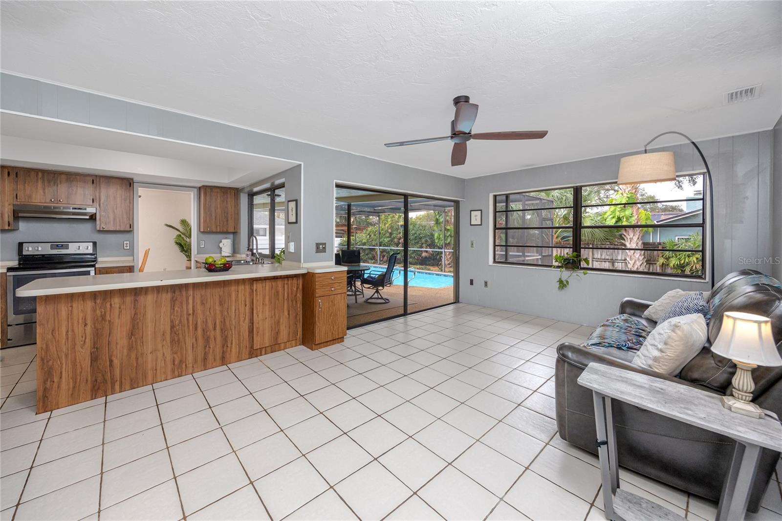 FAMILY ROOM/KITCHEN