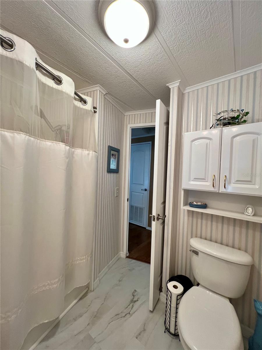 2nd bathroom