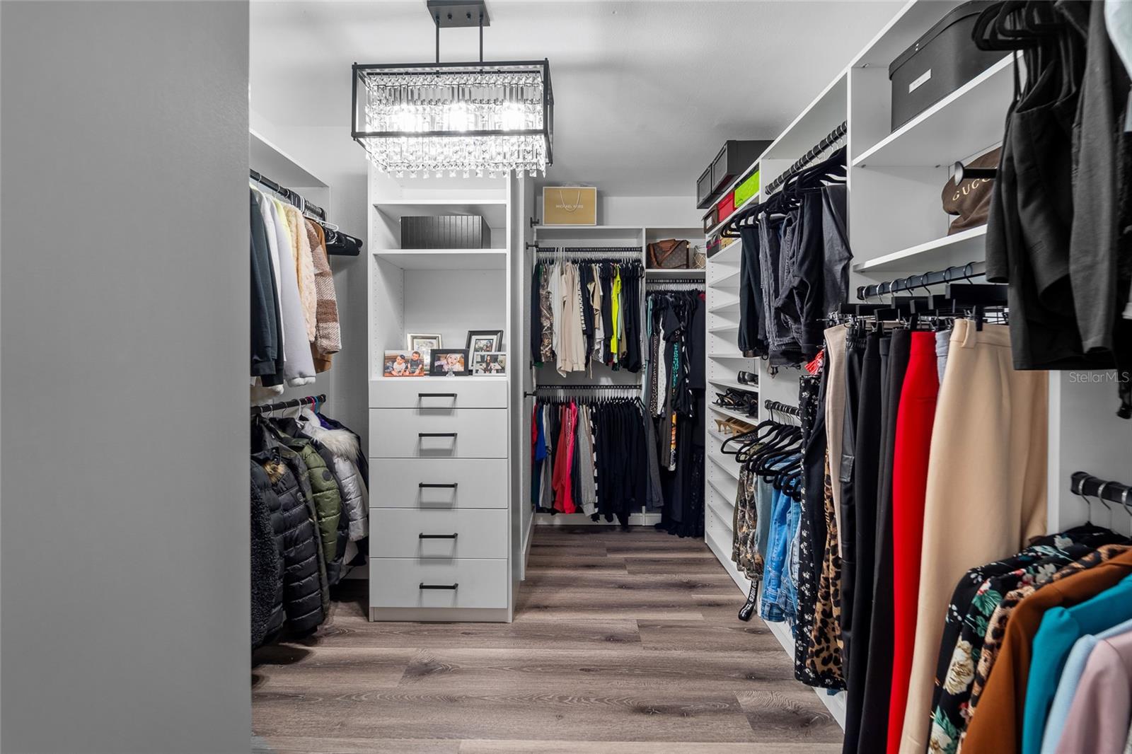 MASTER BEDROOM CLOSET