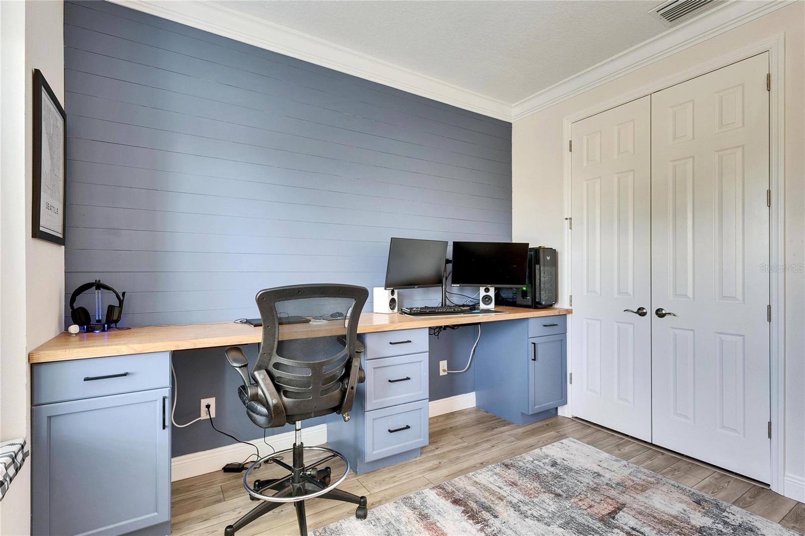 Built-in Office