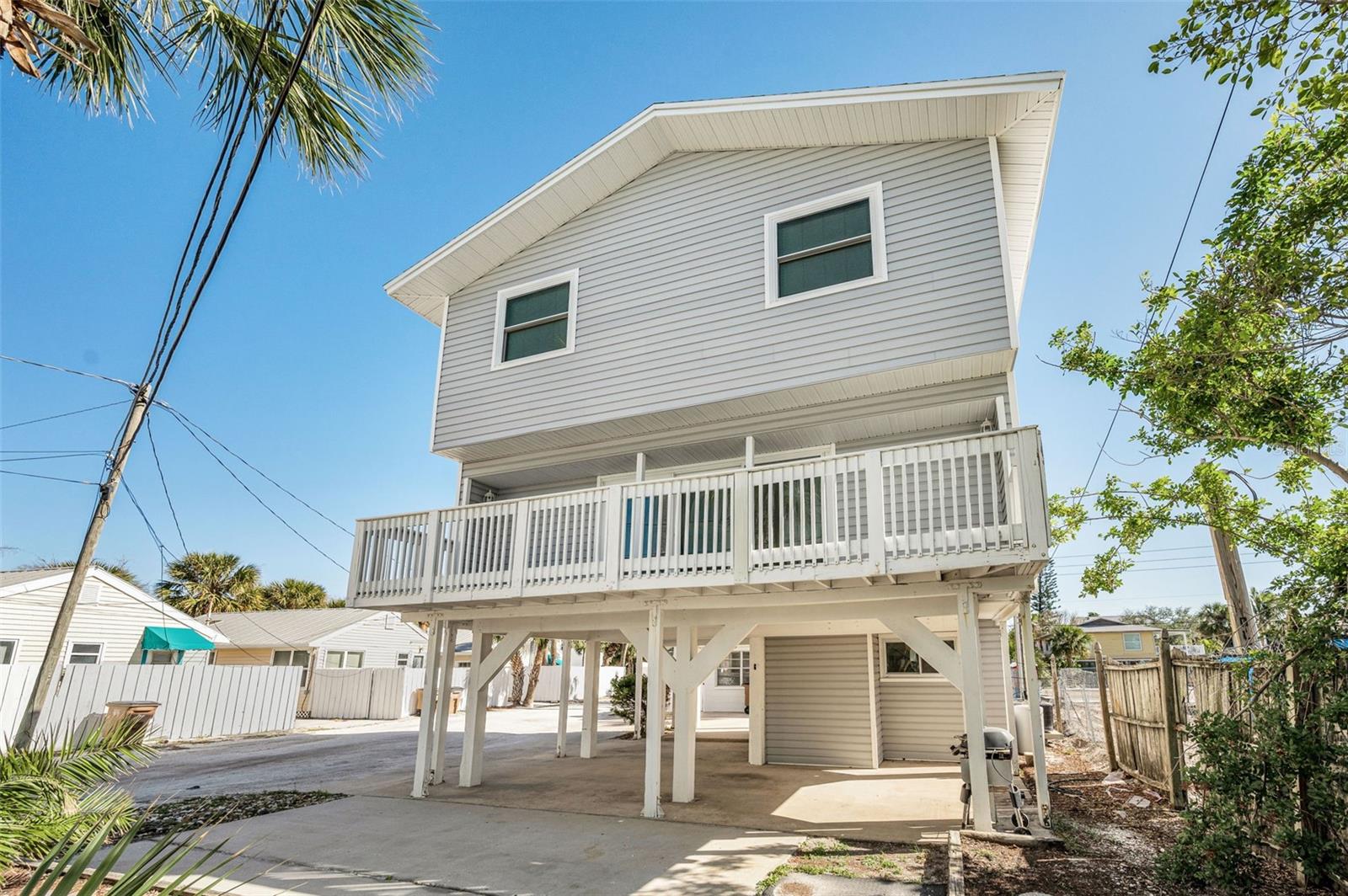 820 Gulf Blvd, Unit 3, Indian Rocks Beach - Exterior