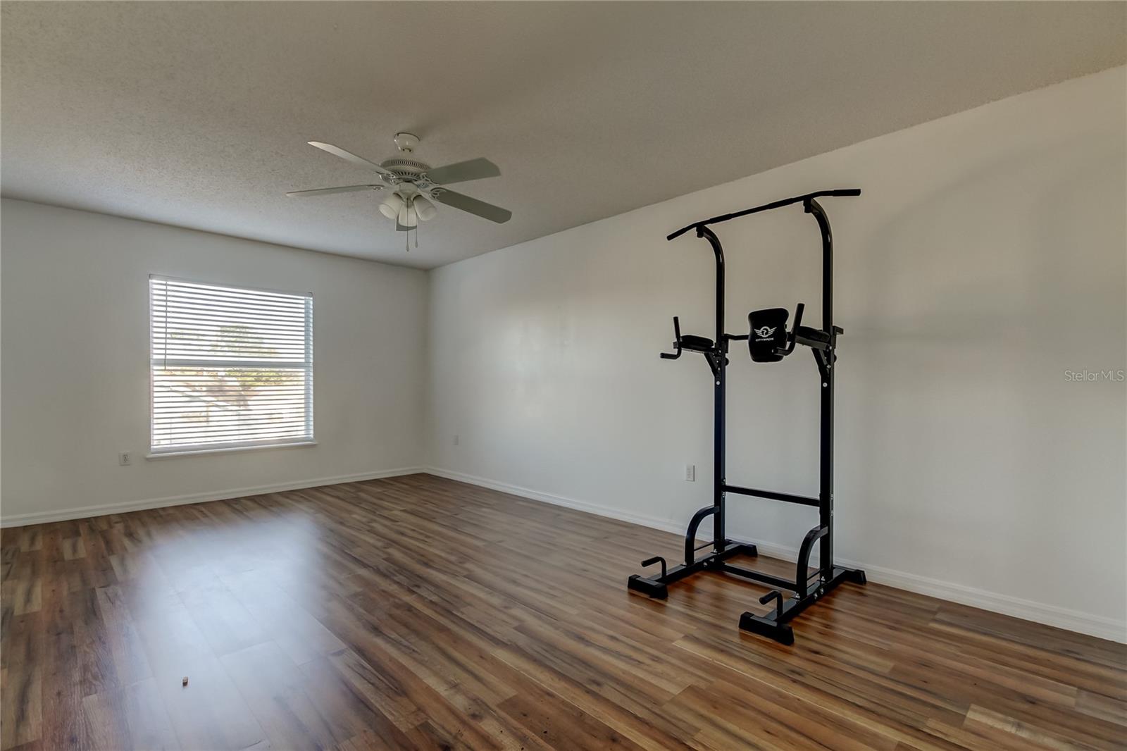 home gym/bedroom 5