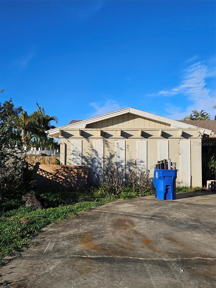 Driveway Facing West