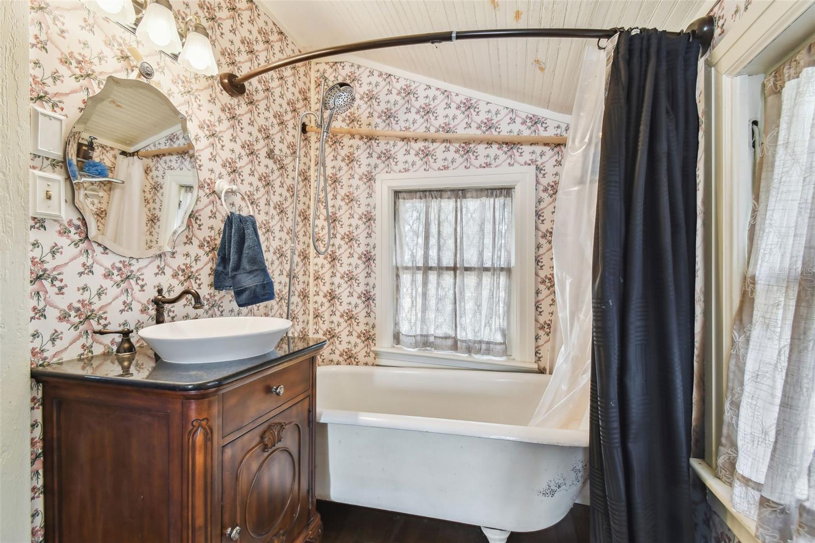 Upstairs Guest bathroom