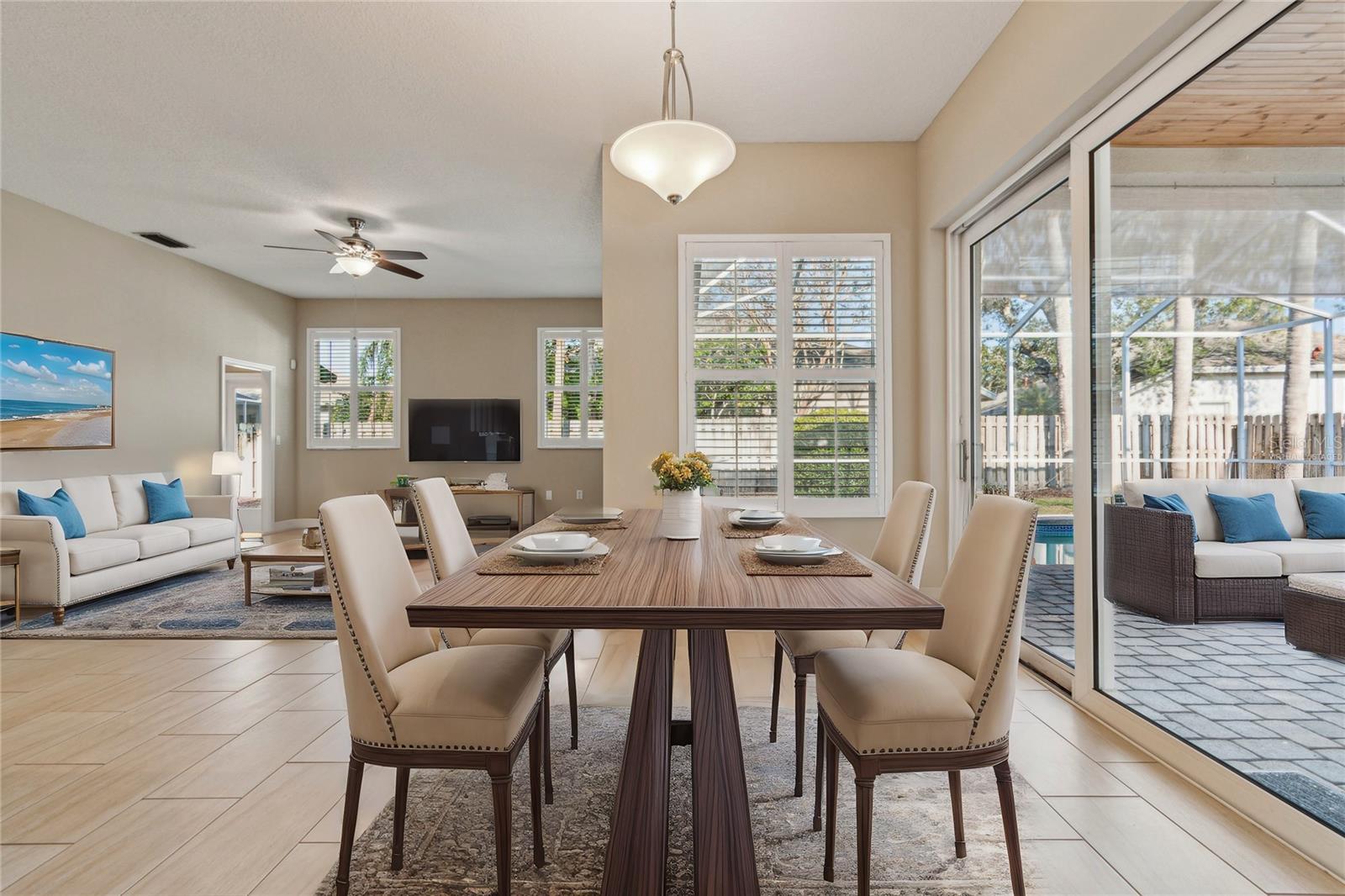 Kitchen Dining Area (Virtually Staged)