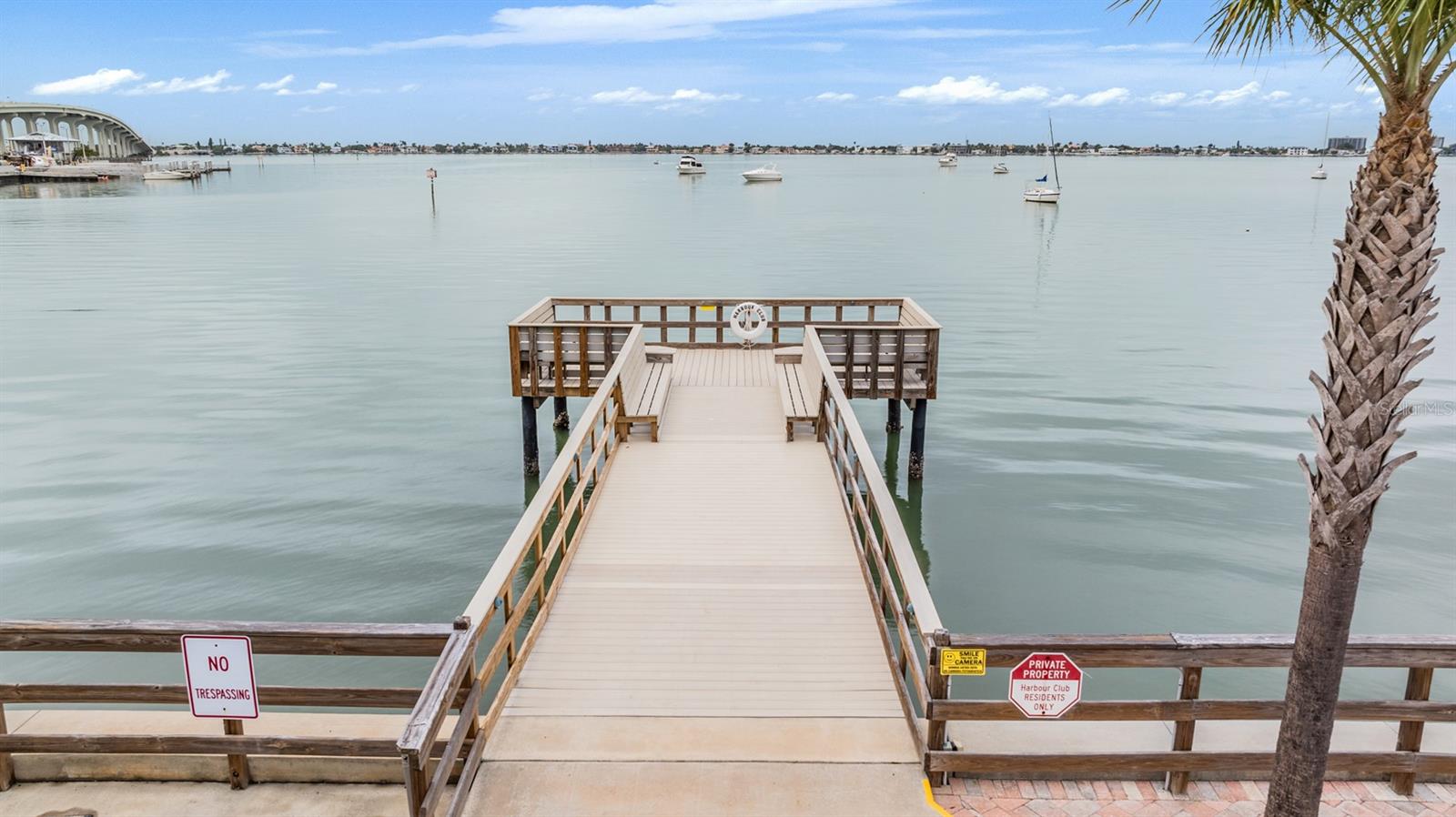 Fishing dock