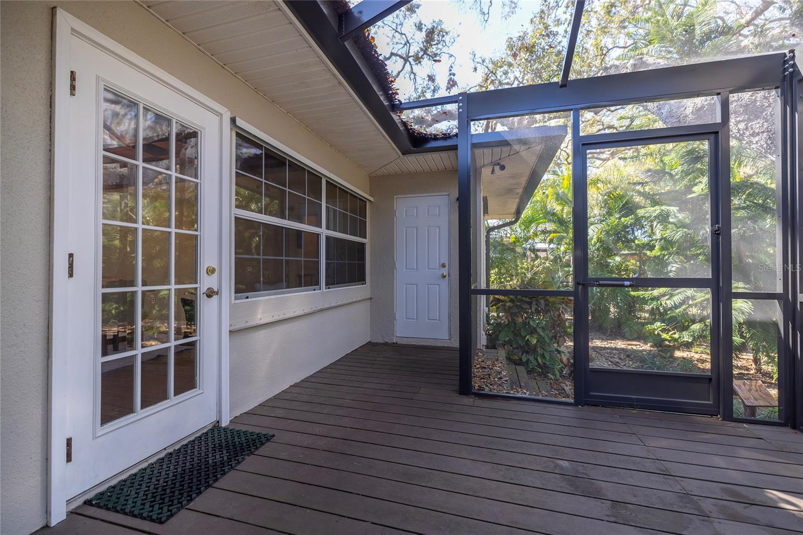 Rear screened-in porch