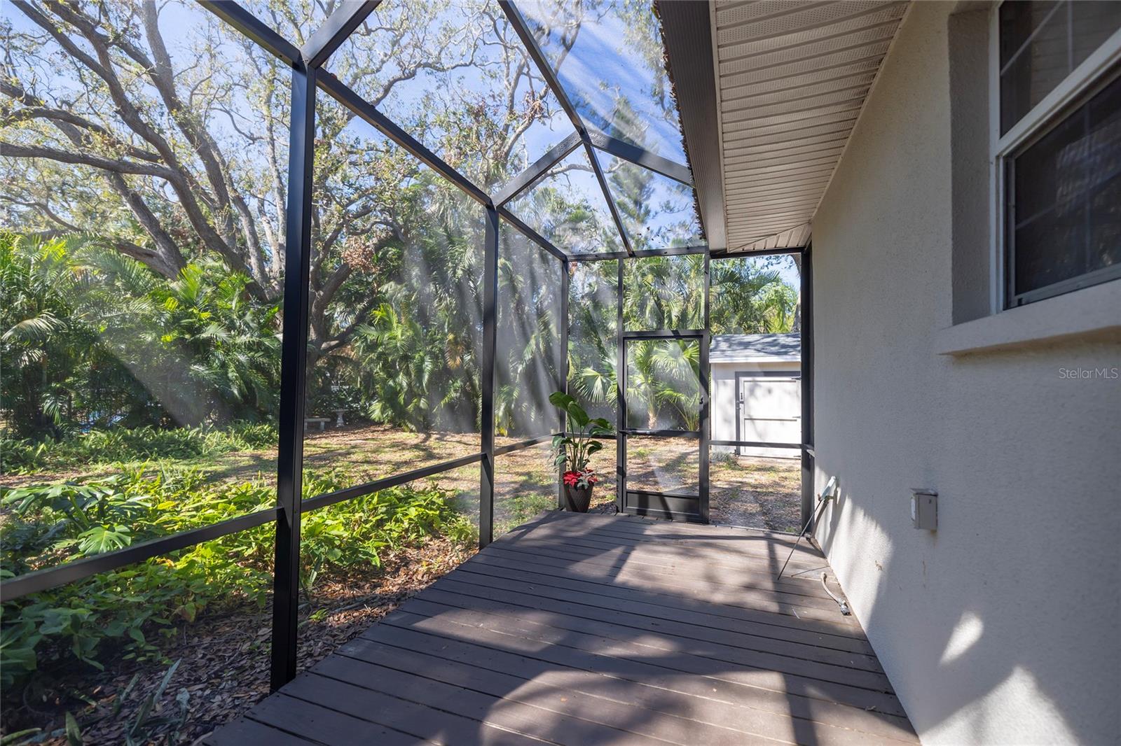 Rear screened-in porch