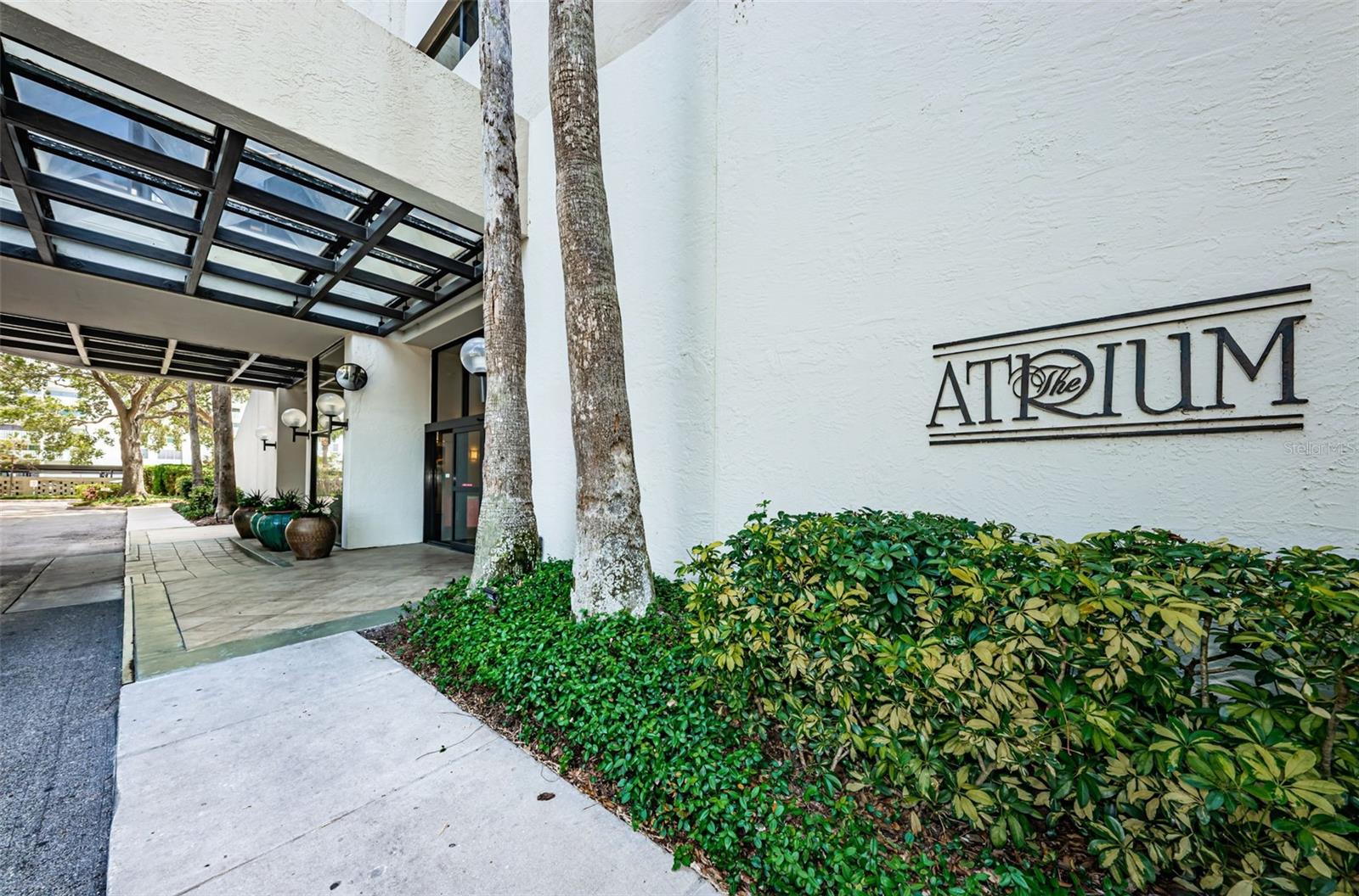 Welcome to the secured Atrium building with an on-site concierge.