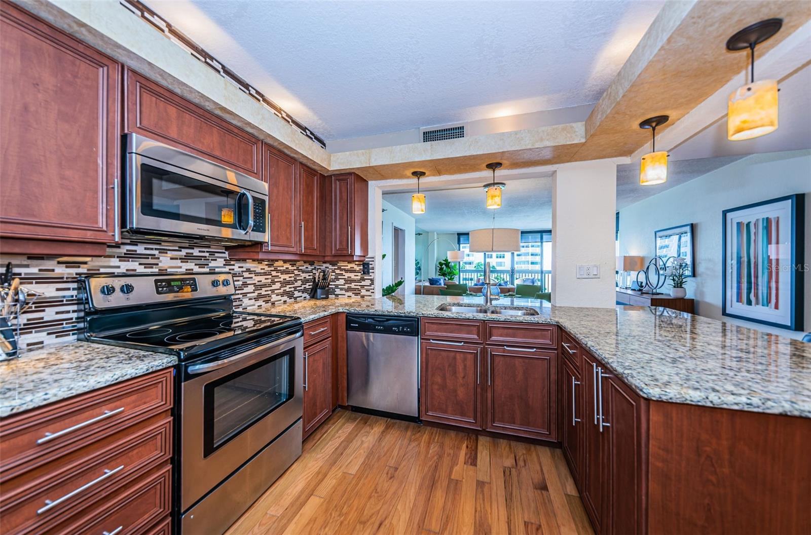 Very spacious kitchen with lots of counter space and a separate full pantry.