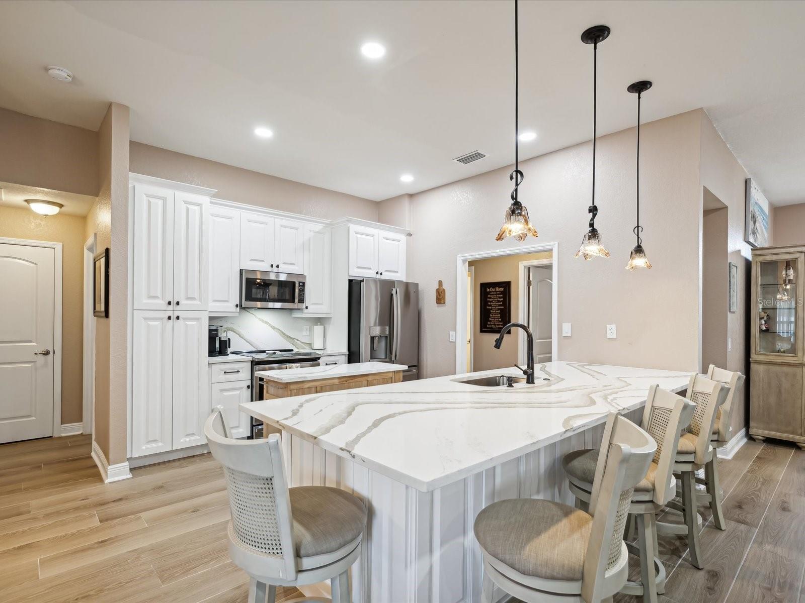 Kitchen - Quartz Counters