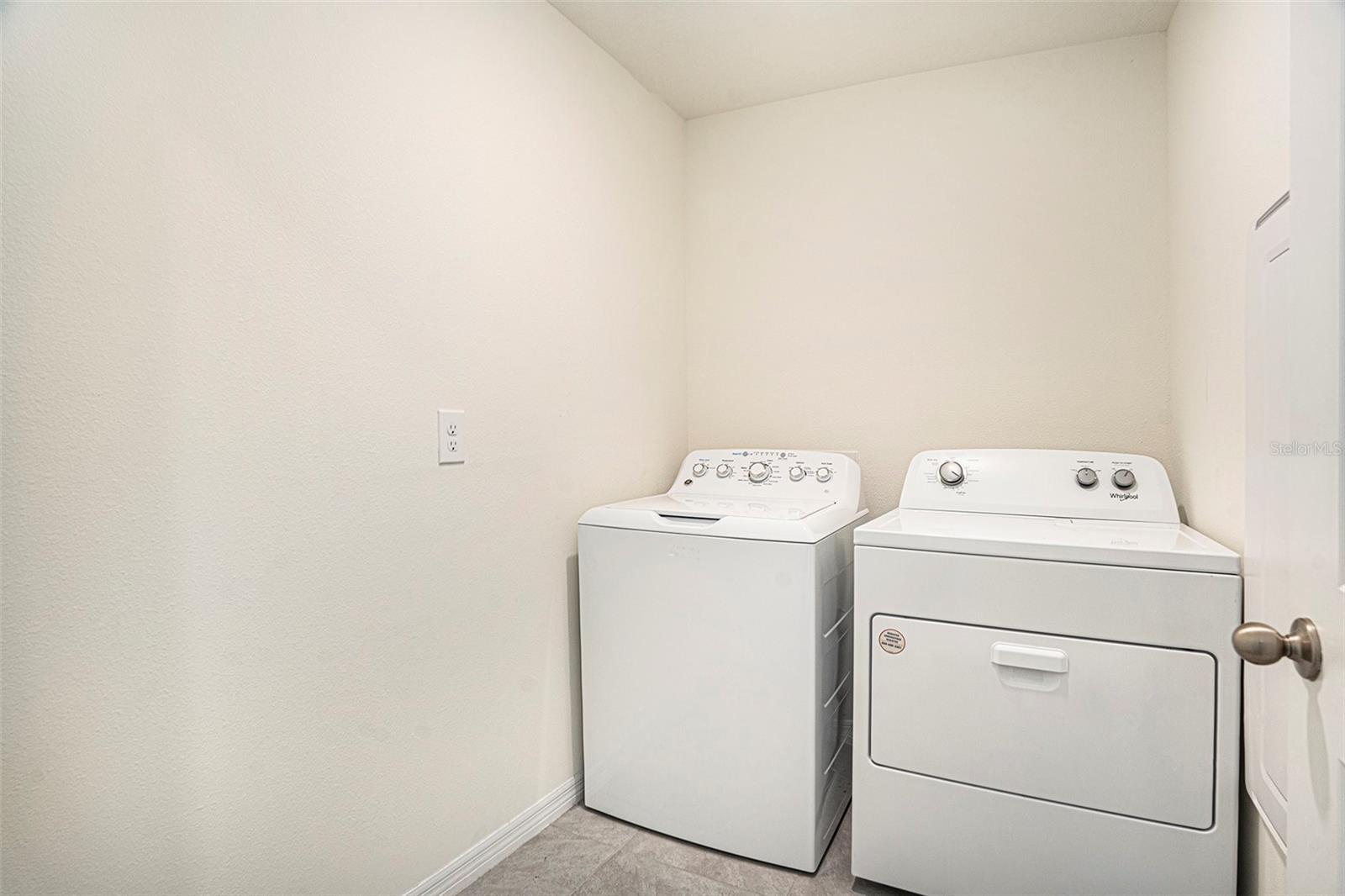 2nd floor laundry room