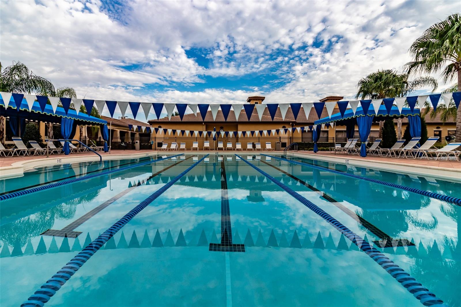 5-lane lap pool