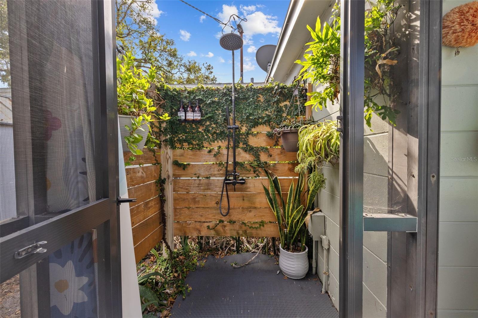 outdoor shower