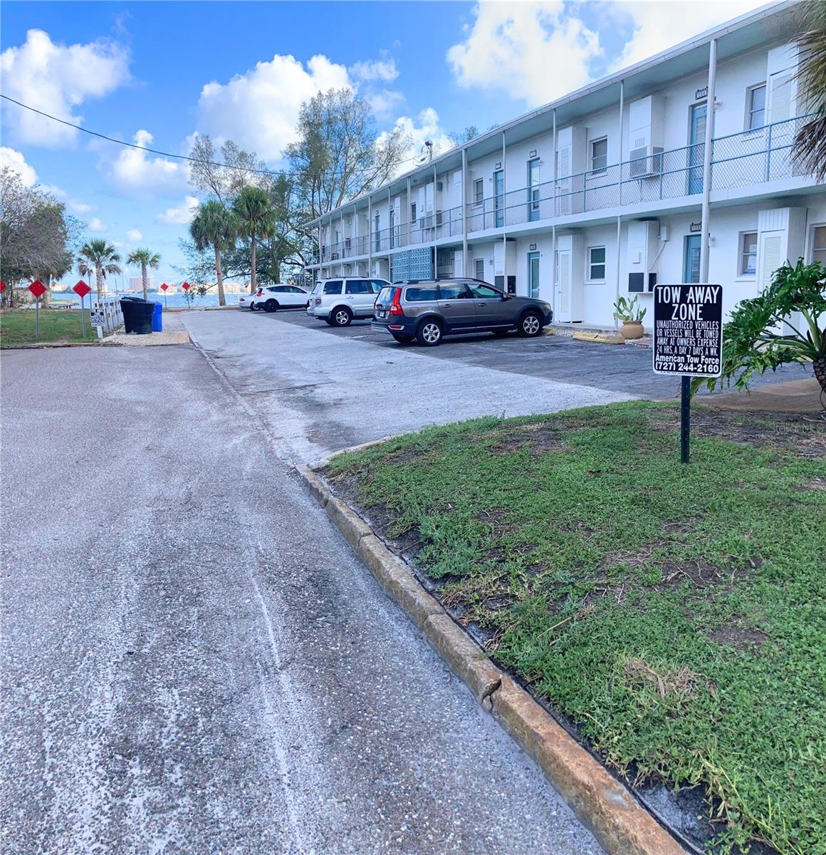 GOLDEN SANDS is an intimate condo building of just 16 units and lies at the end of road right on the shores of beautiful Boca Ciega Bay!