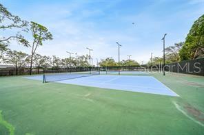 Tennis & Pickleball Courts