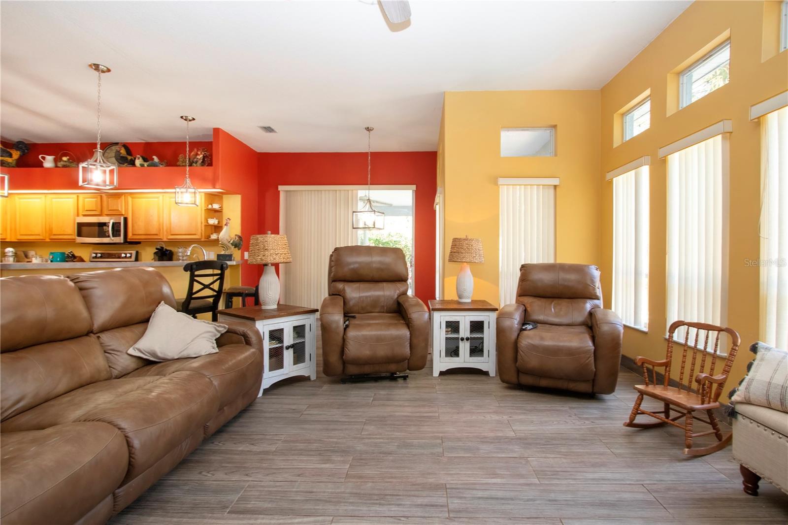 Great Room OPens To Kitchen And Breakfast Nook